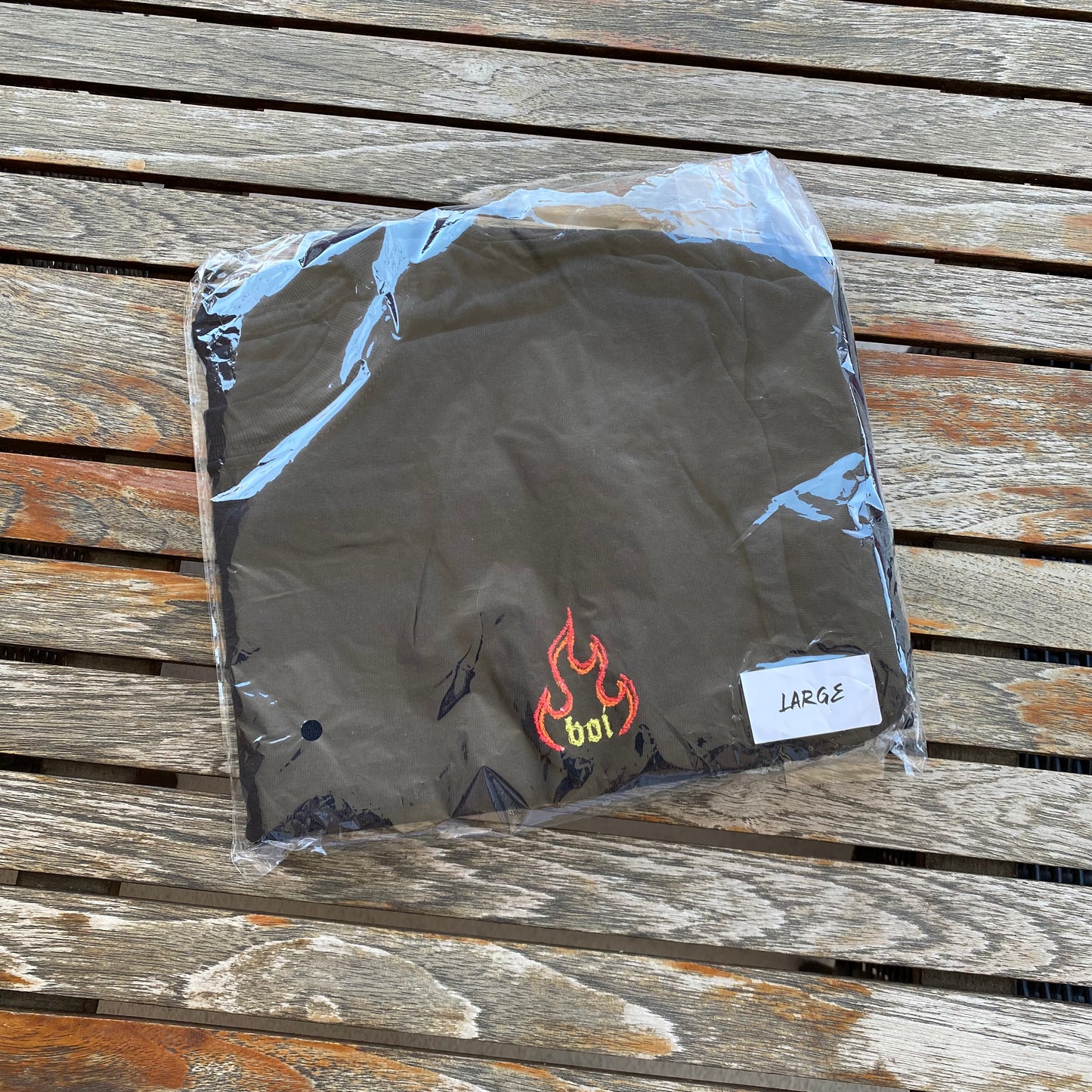 HOT BOI ☆ T-SHIRT